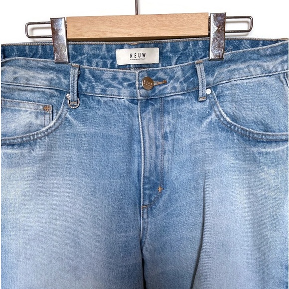 Neuw Denim, Lexi Emile Battu High Rise Destroyed Raw Hem Jeans Size 31 EUC - Picture 7 of 7